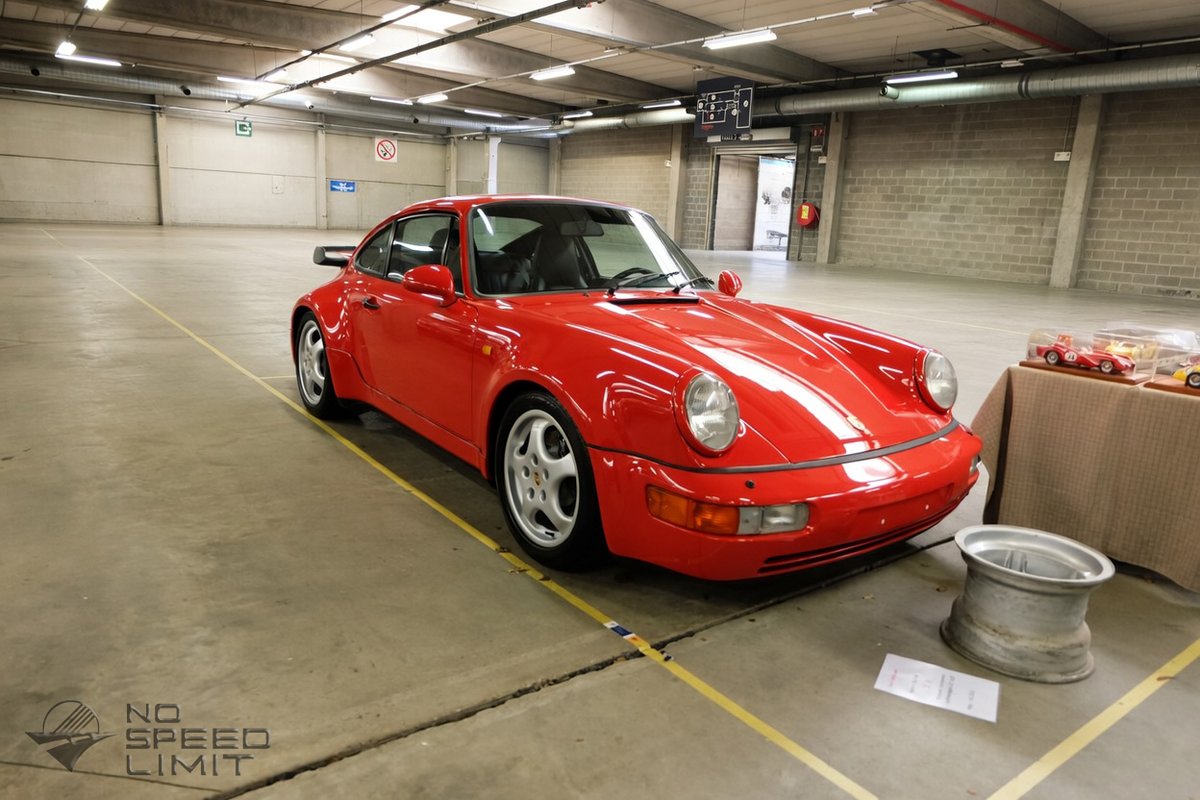NoSpeedLimit_it's tweet image. When the fair's over, turn off the light ... #porsche964turbo #boxerengine #flatsix #rearengine #thereisnosubstitute