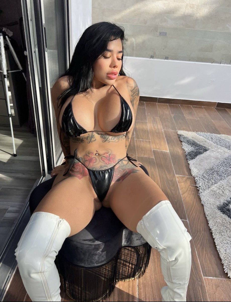 @LatinBeautyPorn tweet media