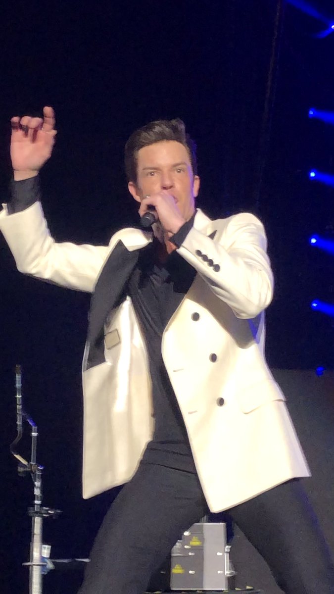 mr_victimtk's tweet photo. @basicallyjm El mejor show que han dado en GDL de los últimos 3 🔥 https://t.co/R2wHC6mX3A