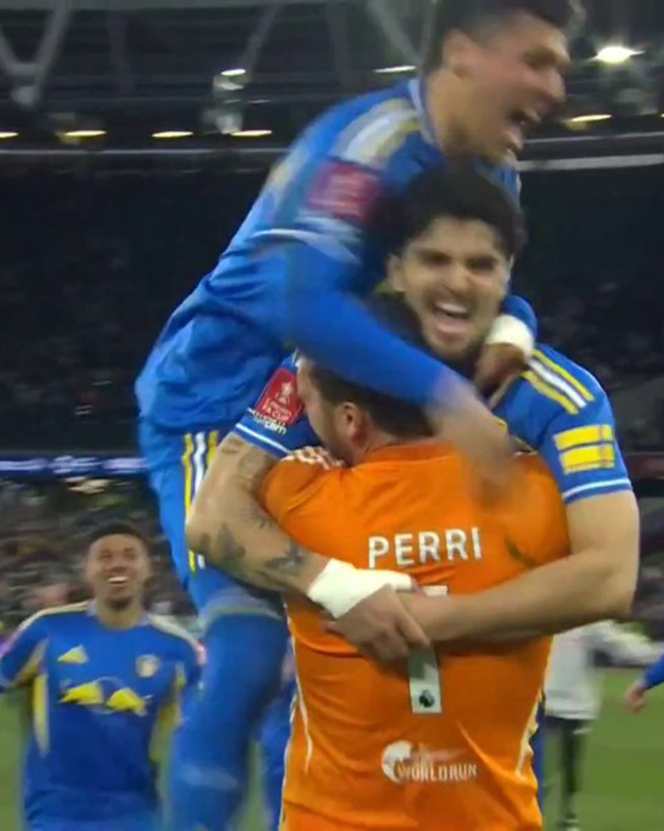 Football Away Days tweet media