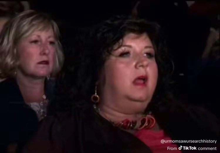 simon 🌙 tweet media