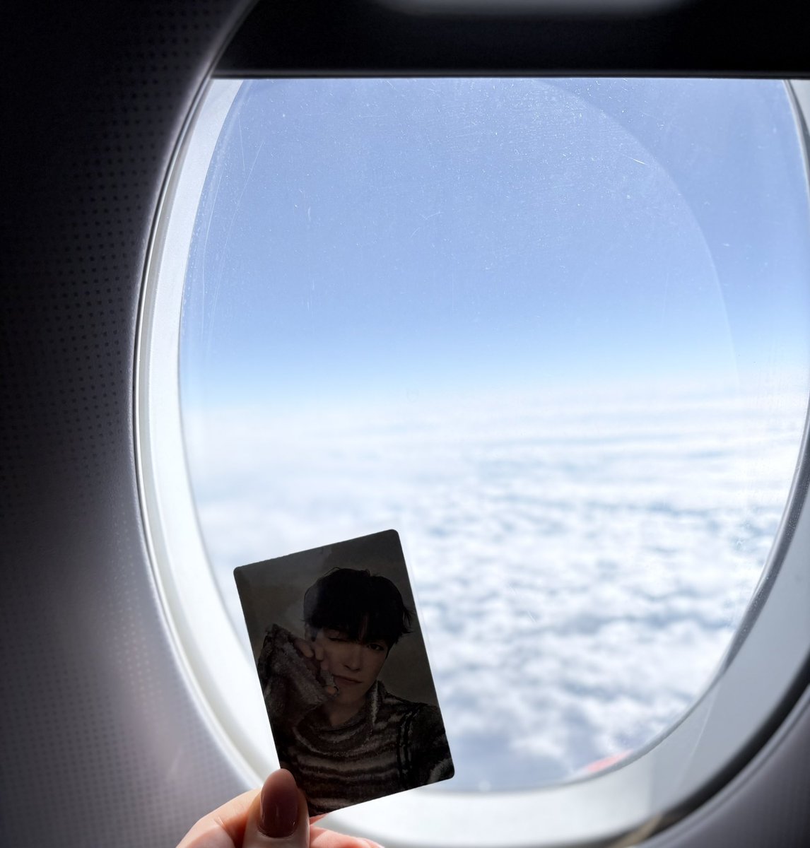 youniverse ⟭⟬⁷ 🪭 | rest tweet media