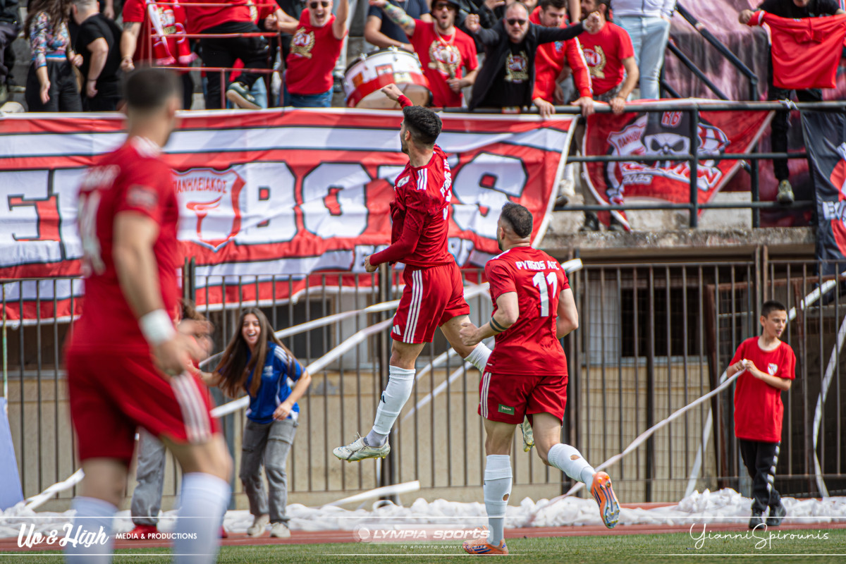 ilialive.gr tweet media