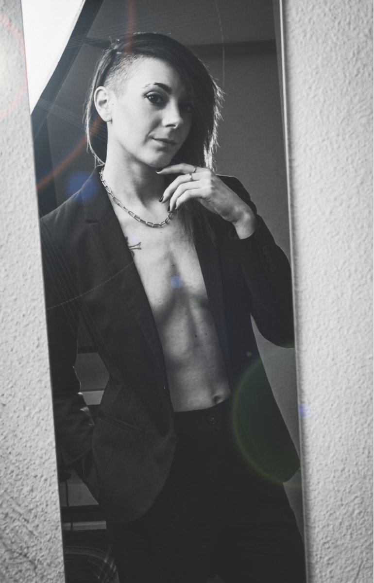 Zσҽ R. 🪫 𝗟𝗼𝗮𝗱𝗶𝗻𝗴… tweet media