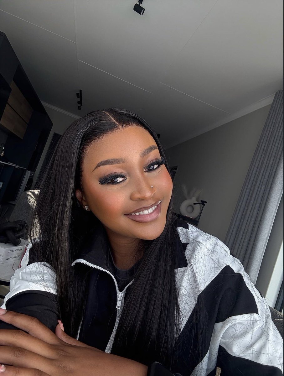 Ndeeleh❤ tweet media