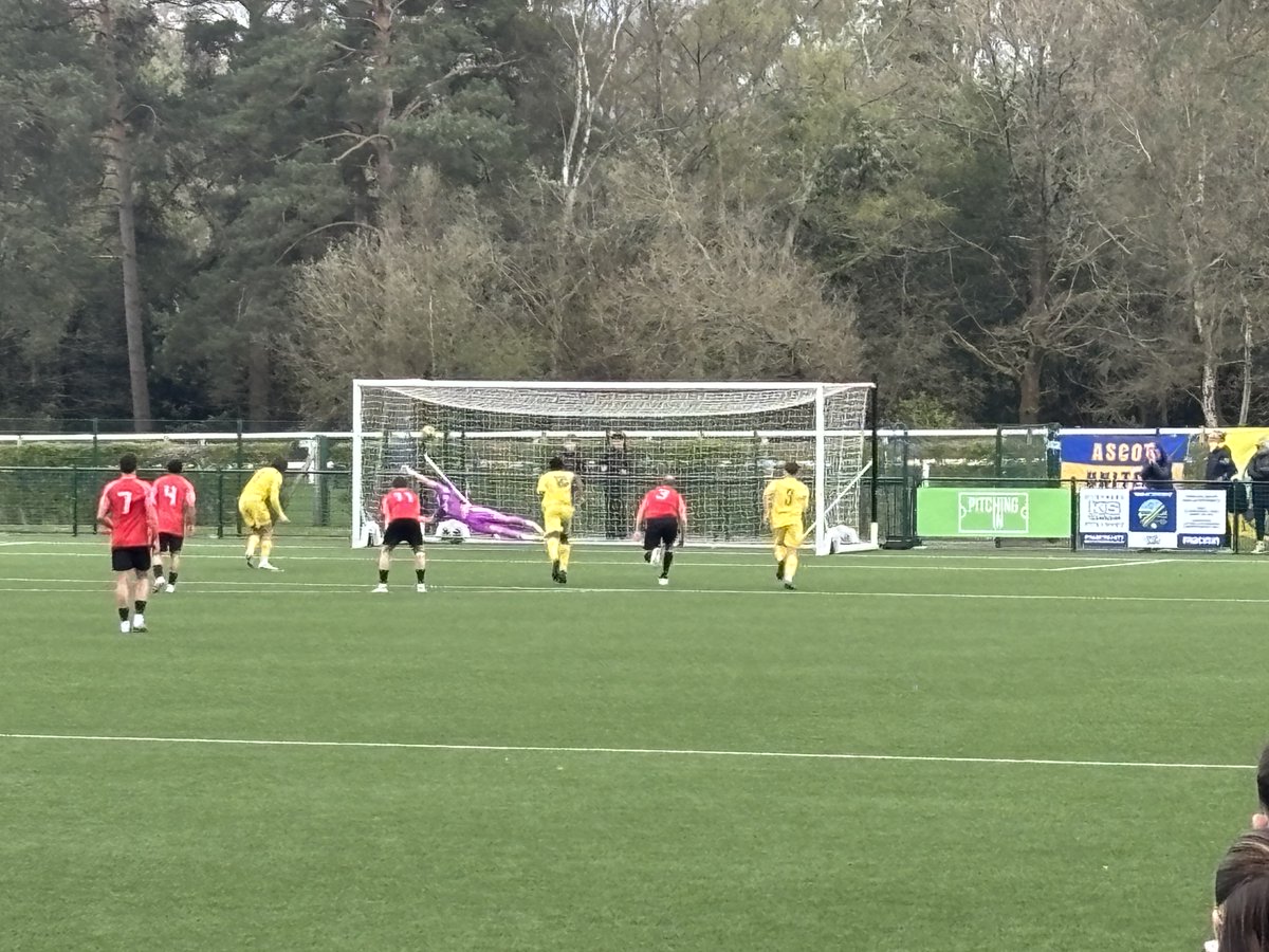 Bernard Quackenbush tweet media