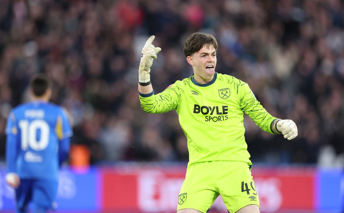 HQpcrt's tweet image. Finlay Herrick #FaCup