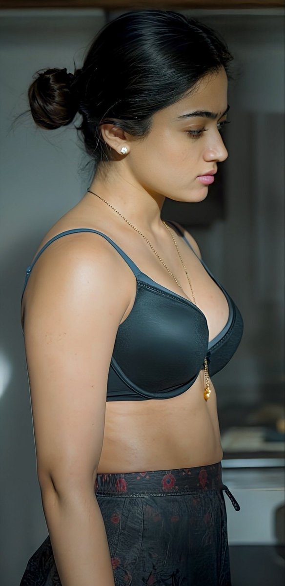 Munnaaa78's tweet photo. Rashmika👅🤤🥵💦 https://t.co/IYaROIZB5g