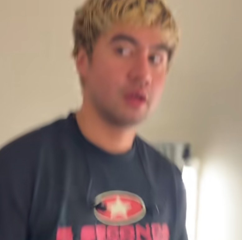 ʀᴏɴɪ is a star ☆ 13 tweet media