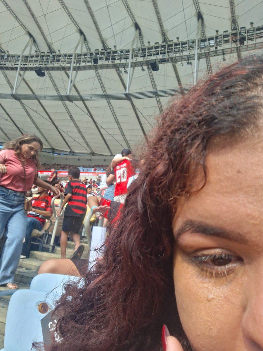 𝓝𝖺𝗅𝗂𝖼𝖾 chumbinho na comida do erick pulgar tweet media