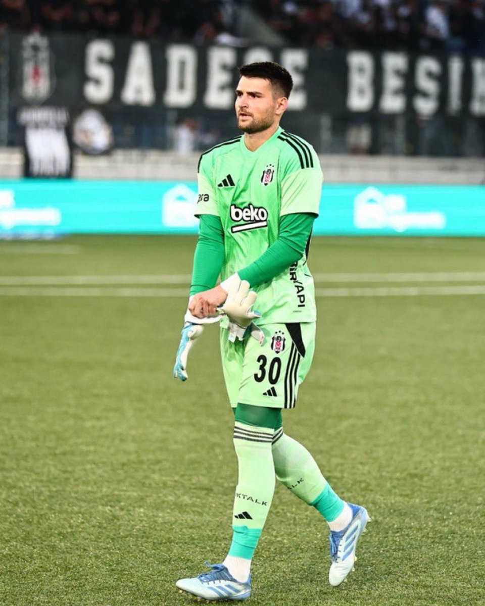 Sen Ben Yok BEŞİKTAŞ Var tweet media