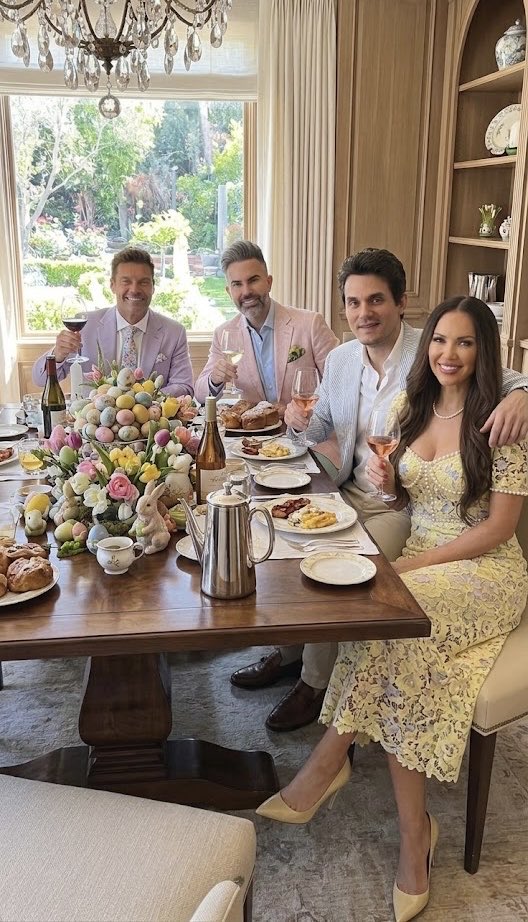 Shannon_StJohn_'s tweet image. Fabulous having Roy and Leonard to Easter brunch 🩷 Truly the best ex husband🫶🏼 #ModernFamily #EasterSunday