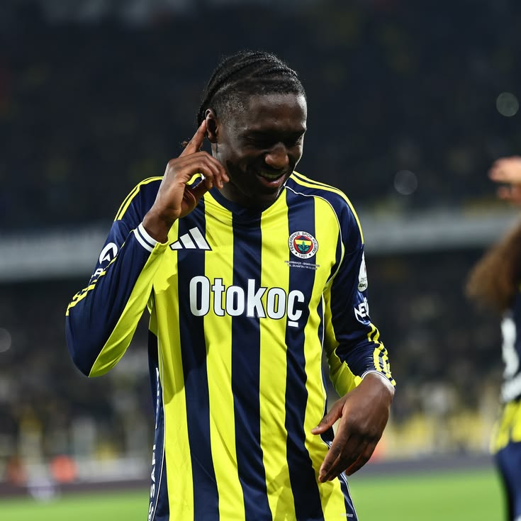 efelight9's tweet photo. İkinci Dzeko Vakası Sidiki Cherif #FBvBJK https://t.co/5jFQHNpJdk