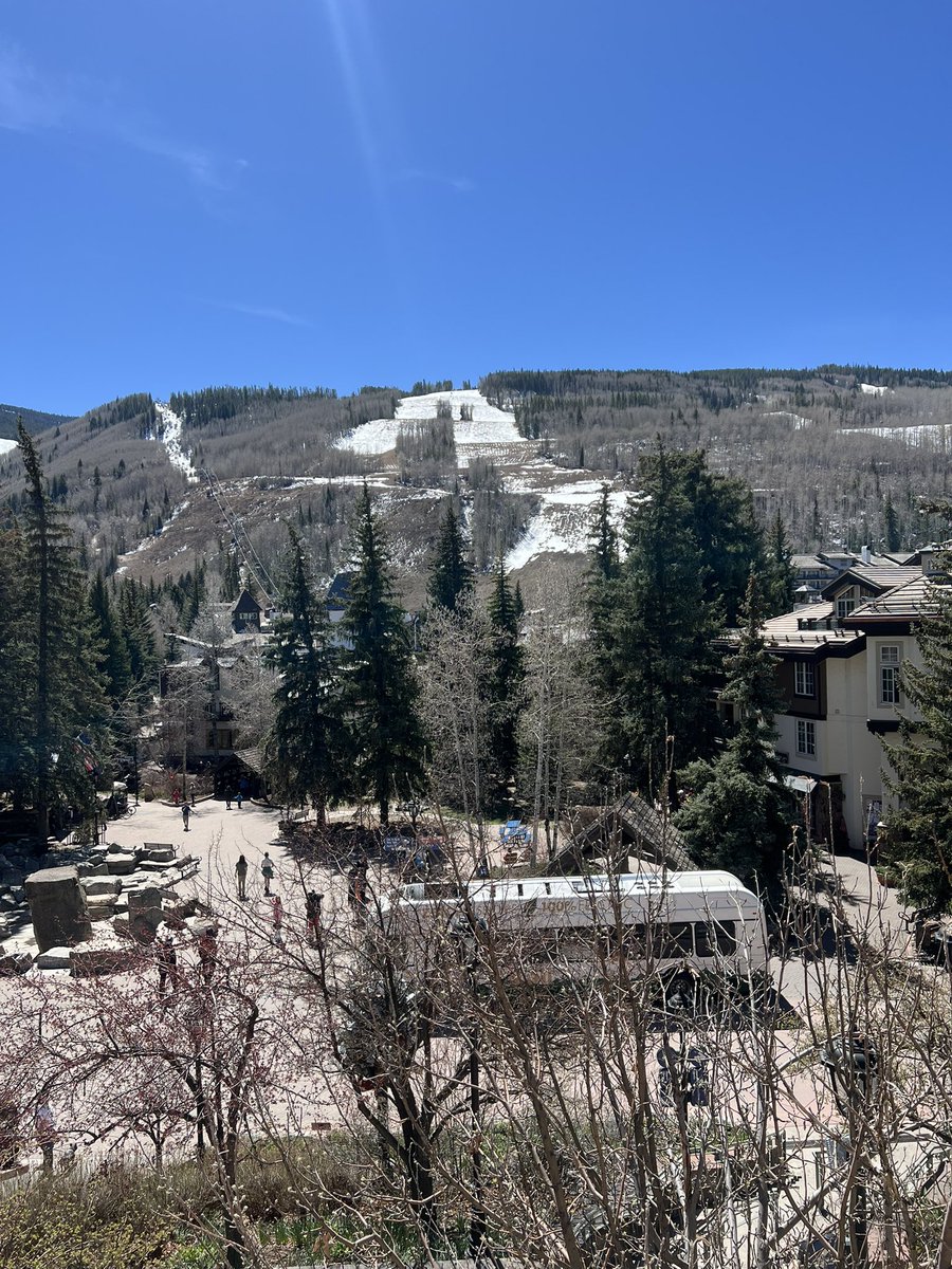 SkiKUNG⛷️❄️ tweet media