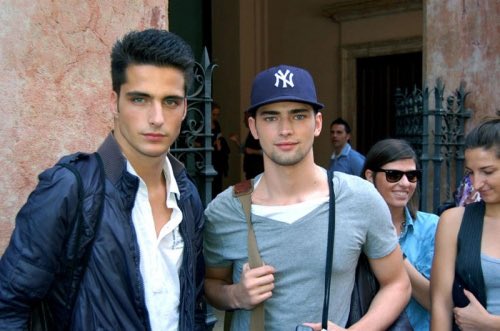 ✹ ⛰︎ tweet media