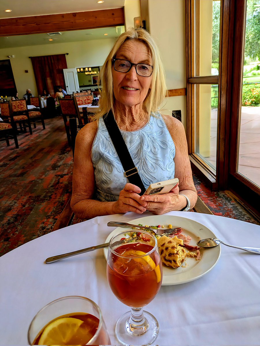sandra_yoakum's tweet photo. Brunch https://t.co/2q9hWfcqG6