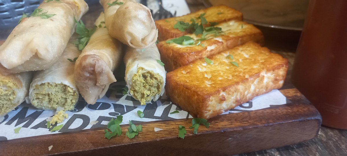 lucy lawson tweet media