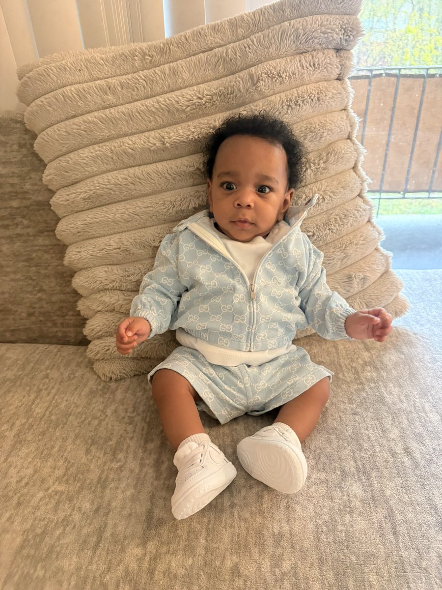 staylodro's tweet photo. Happy 1st Easter son 🐣🐣 https://t.co/2CvsHmRvpz