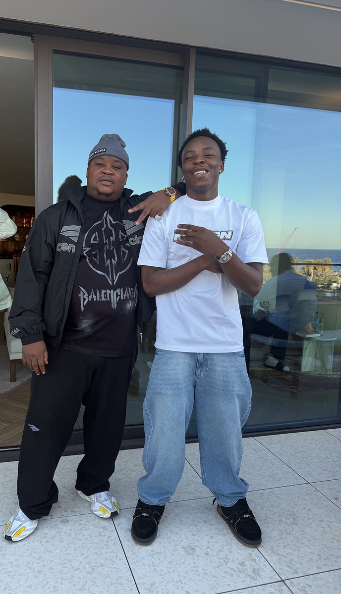 Davreltv tweet media