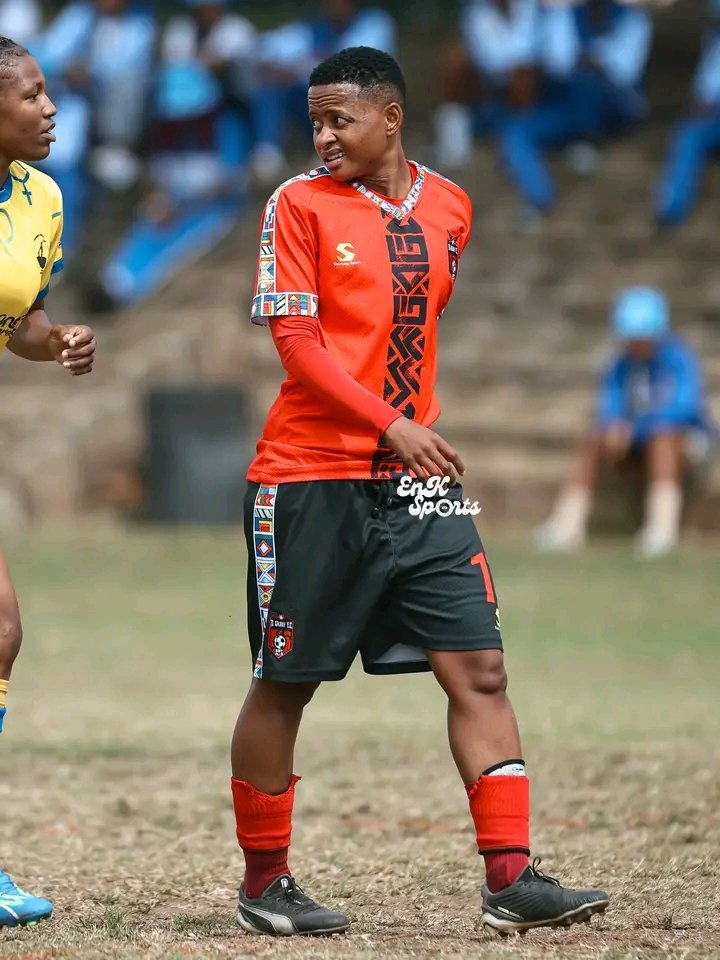 KHAIZAR✌️ tweet media