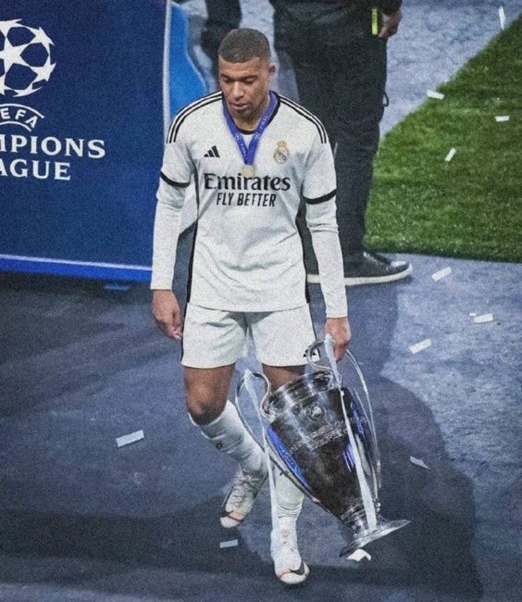 Olami Lekan 🤍 tweet media