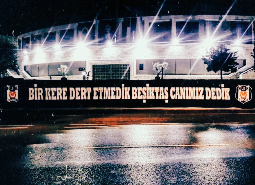 ŞEREFİNLE, HAKKINLA...

HARAMİLERİN KOL KOLA GEZDİĞİ YERDE TERTEMİZSİN BEŞİKTAŞ'ım