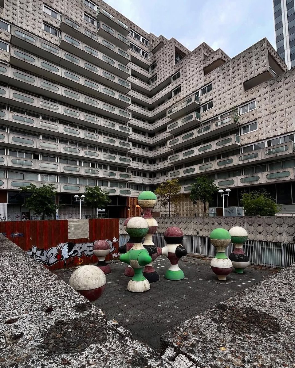 Sci-Fi Archives tweet media