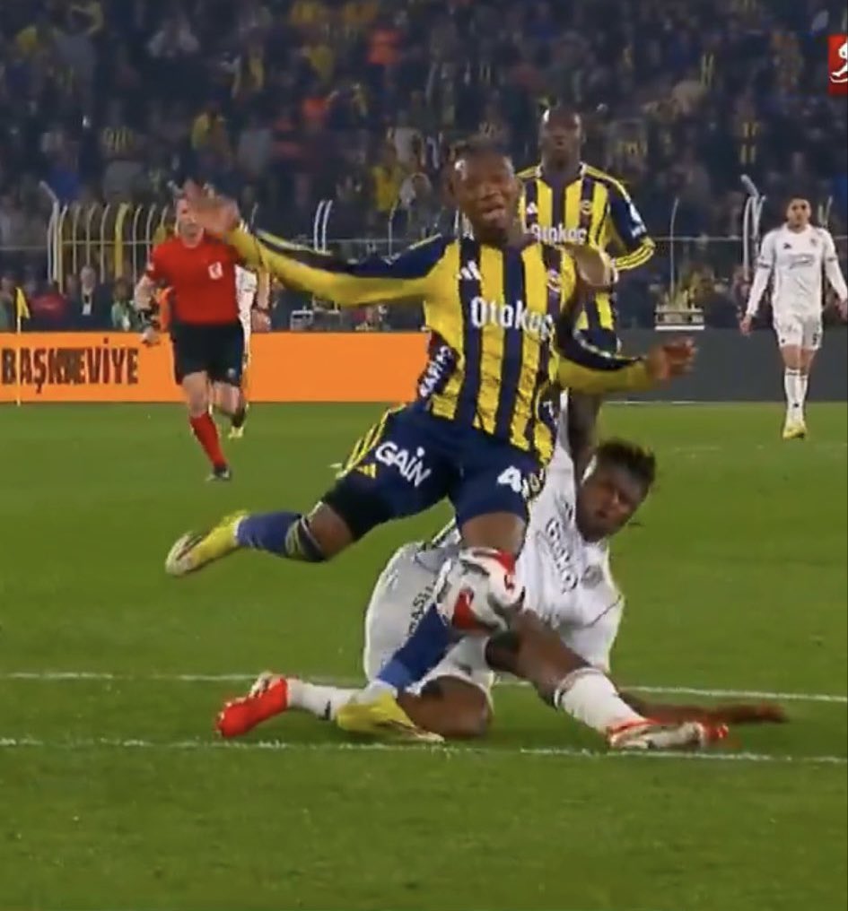 Sofoottball tweet media