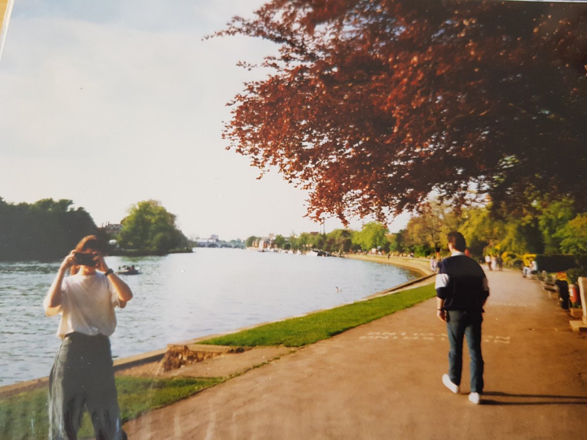 Br0wnEyedGirl__'s tweet image. One of my favourite photos of me and my Dad.
#memories 🥰