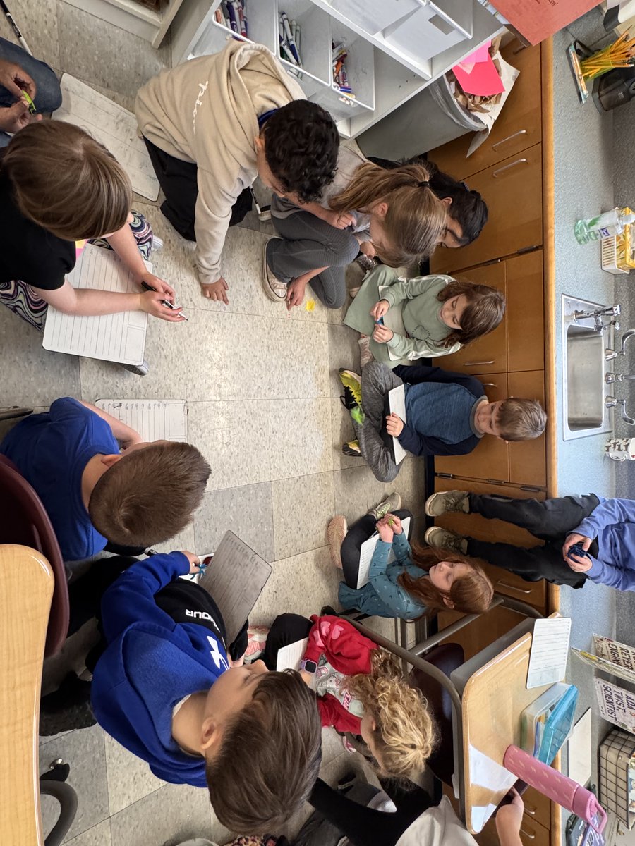 mrsgoodgps's tweet photo. Happy Easter! These little bunnies were competing in bunny races and measuring the distance! 🐰❤️ https://t.co/kM2pHevFf5