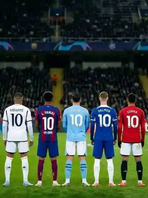 MAZI OF BARCELONA 💙❤️ tweet media