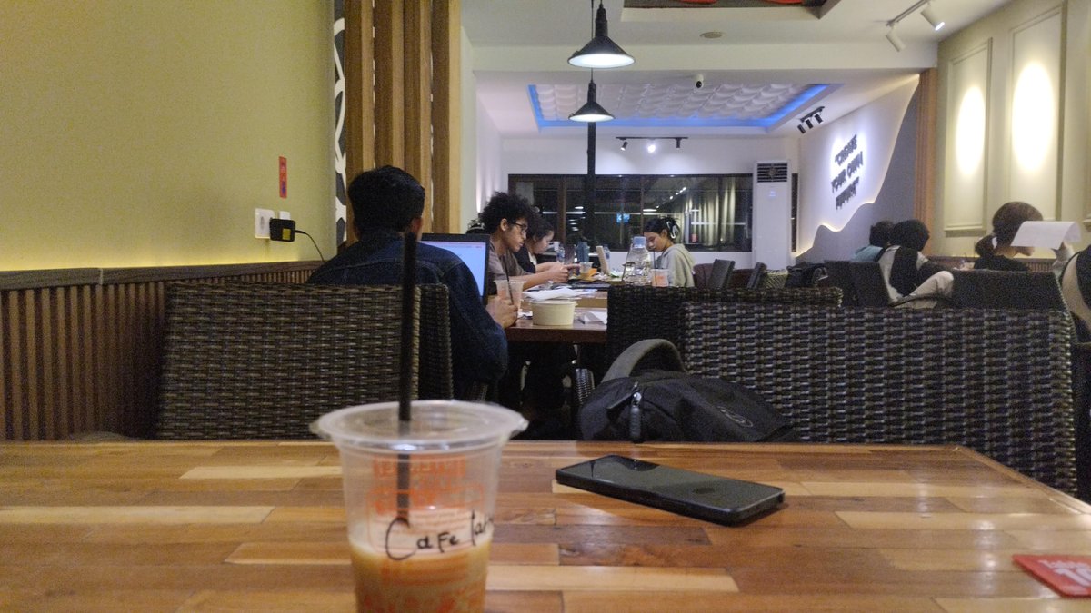 zara ʚଓ tweet media