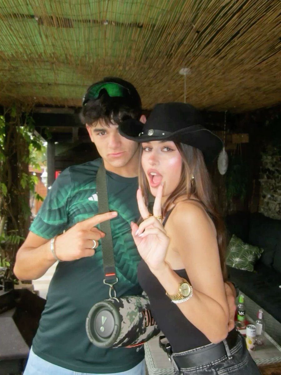 * 𝒔αntıαgo tweet media