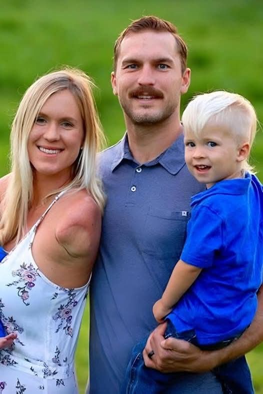 Sana khan tweet media