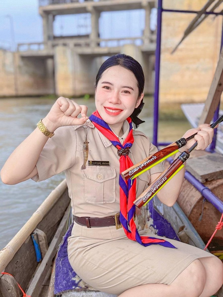 ครูเตย ผู้หญิงขับเรือ tweet media