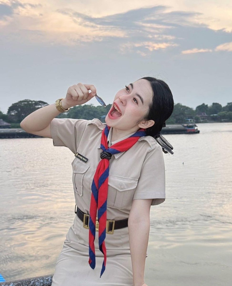 ครูเตย ผู้หญิงขับเรือ tweet media