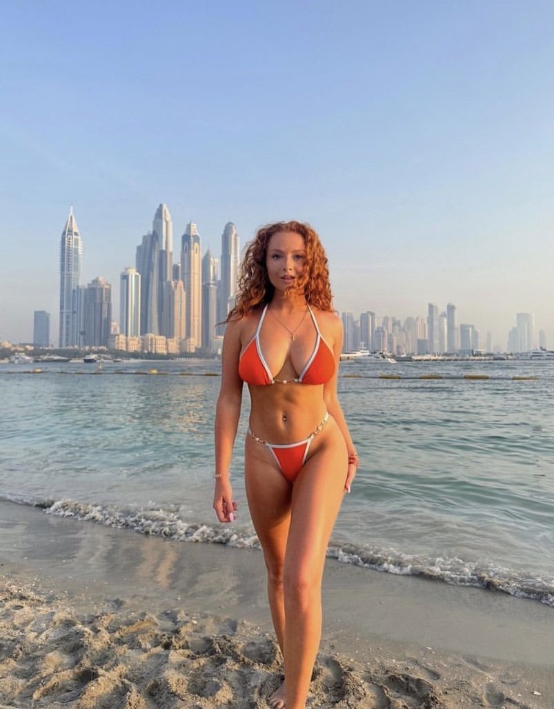 CelebLover tweet media