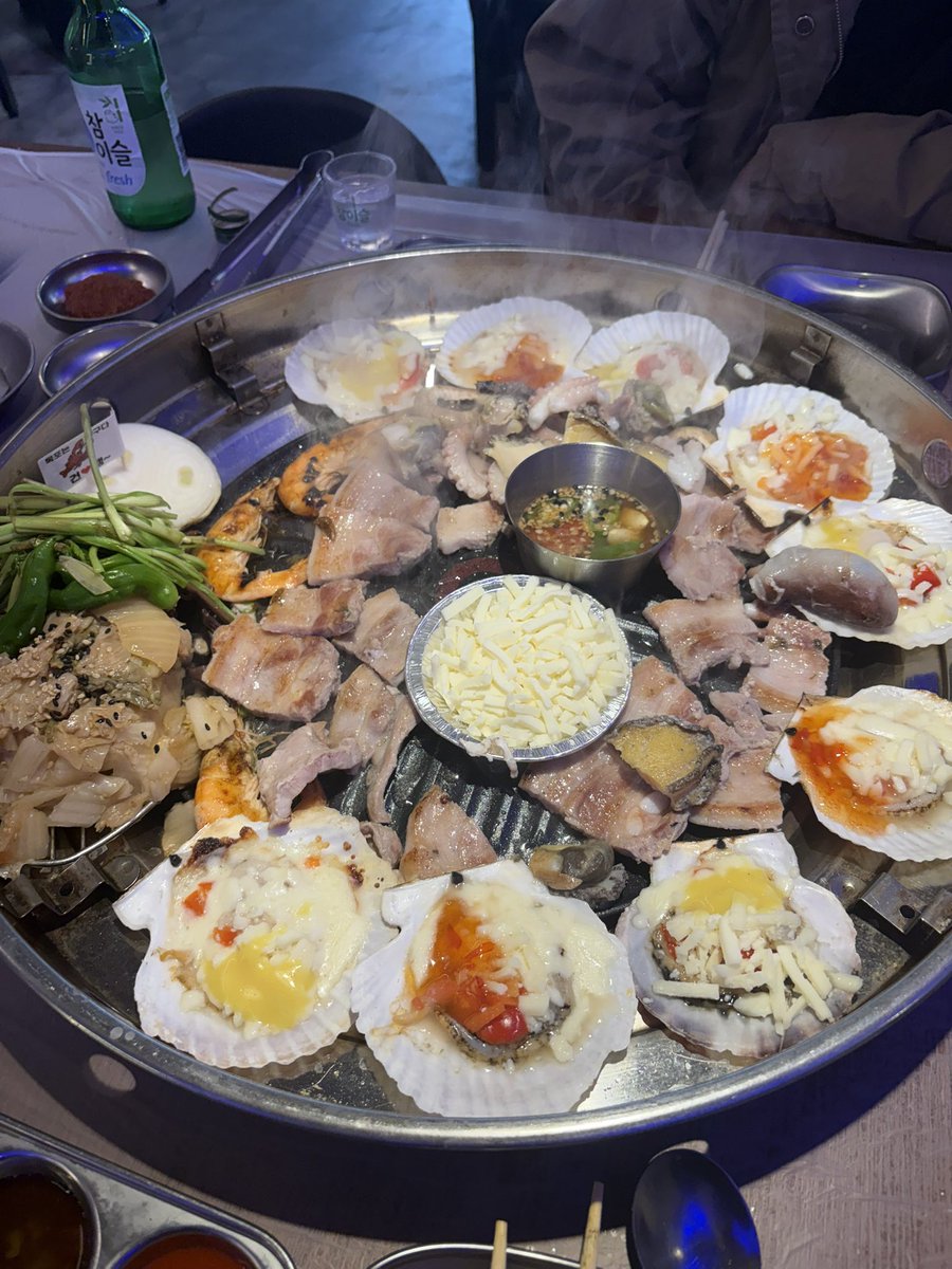 치하루 tweet media