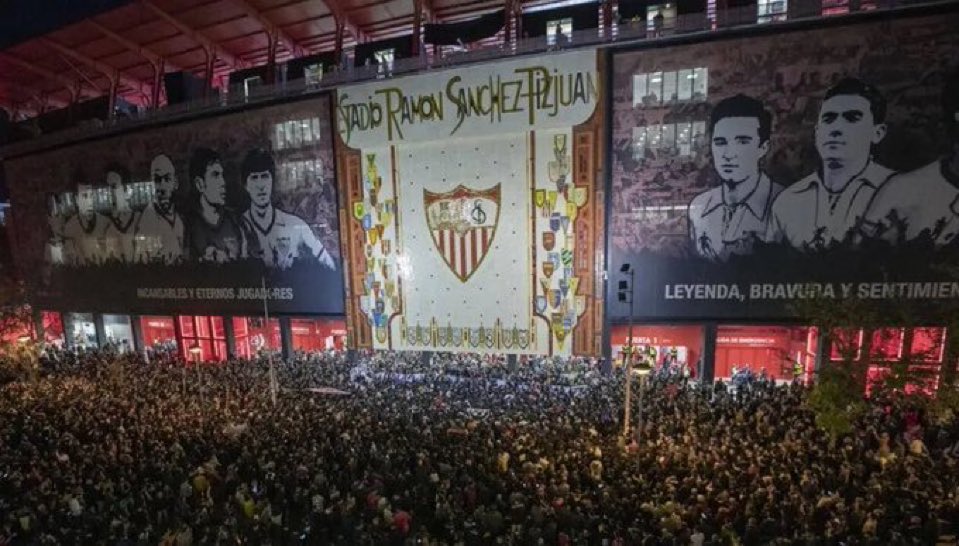 Descender no es subir al año siguiente. Segunda División es un infierno, preguntadle a Depor, Málaga, Valladolid…

Con la deuda que tenemos bajar significa estar más cerca de 1º RFEF o desaparición que del ascenso.

No somos conscientes de la catástrofe. Tenemos que actuar ya.