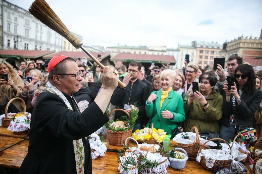 ks. Jerzy Zwykły 2 tweet media