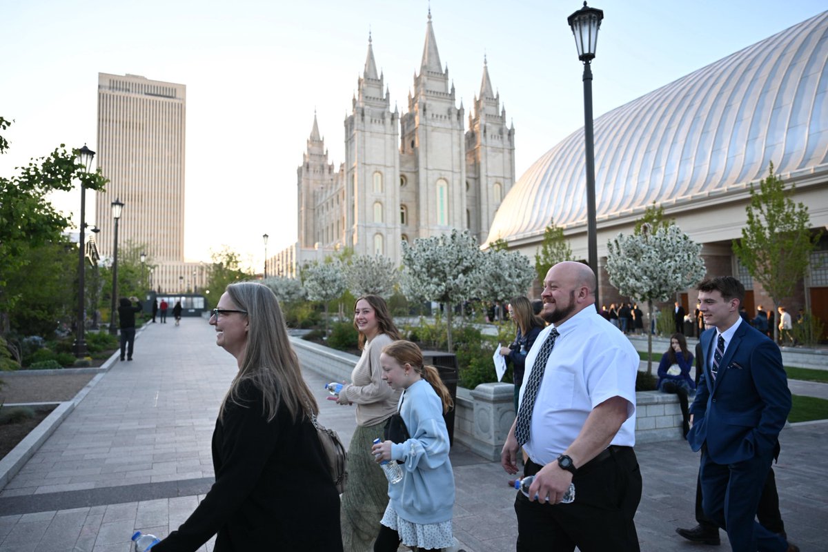 Ch_JesusChrist's tweet image. At the close of the general conference session on Easter morning, April 5, 2026, President Dallin H. Oaks (@OaksDallinH), President of The Church of Jesus Christ of Latter-day Saints, taught that belief in a literal, universal resurrection helps individuals live together in love