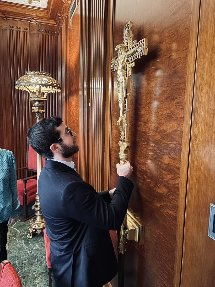 Vaughn Robison tweet media