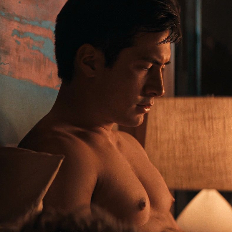 star ⟡ tweet media