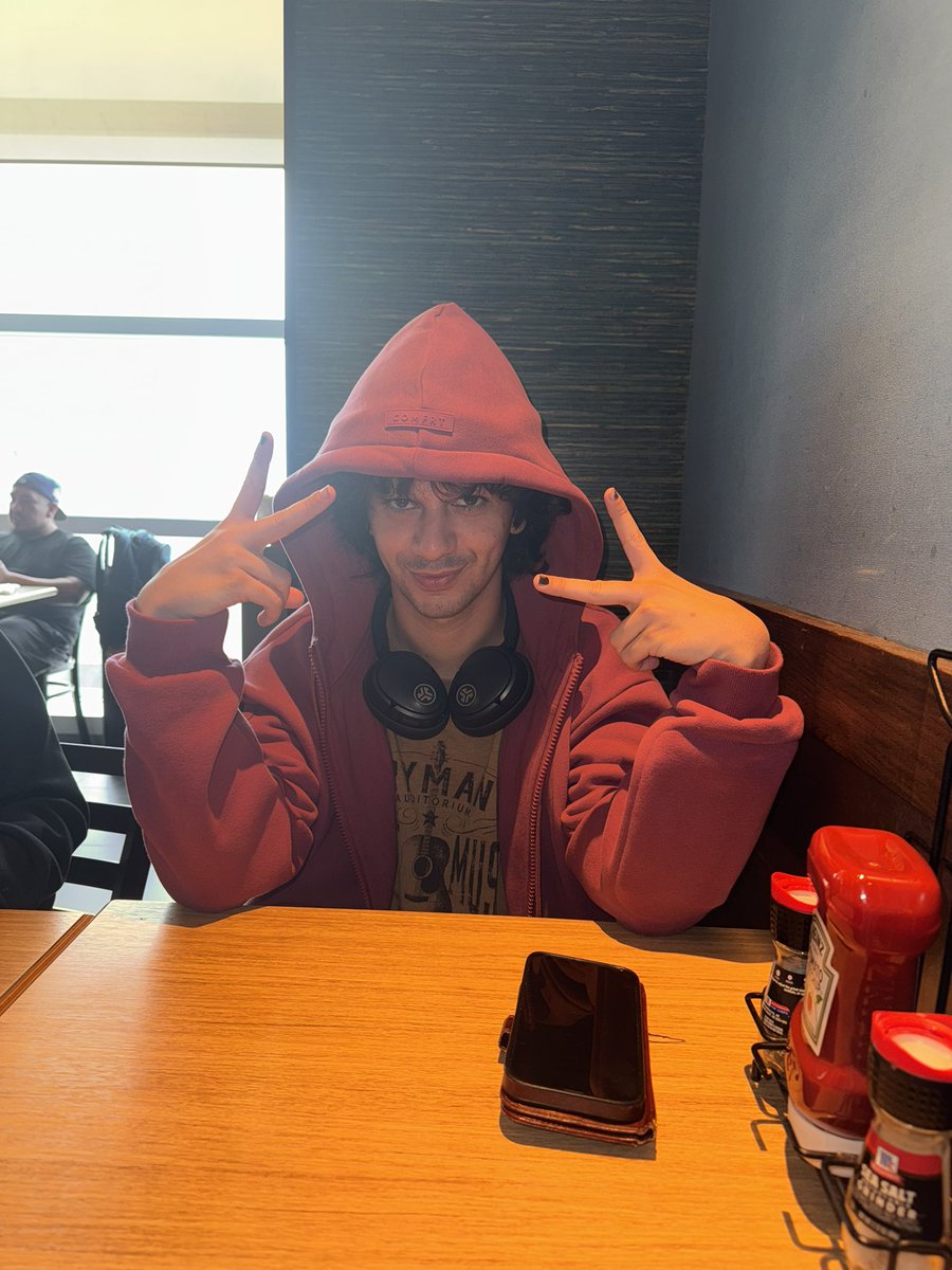 Lydia B Kollins tweet media