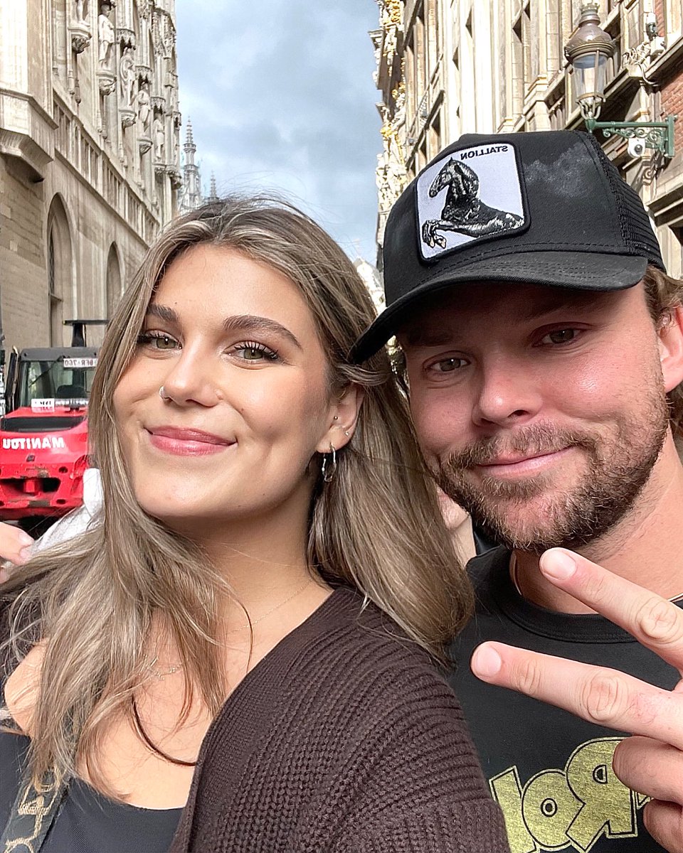 sally | ON TOUR โญ๏ธ tweet media