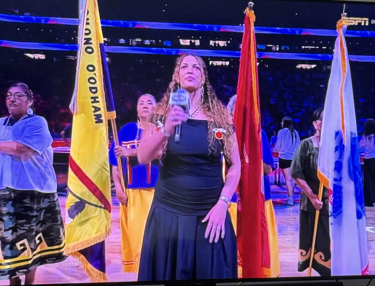 Representing the Navajo Nation! 🙌🏽 Love to see it. 💙