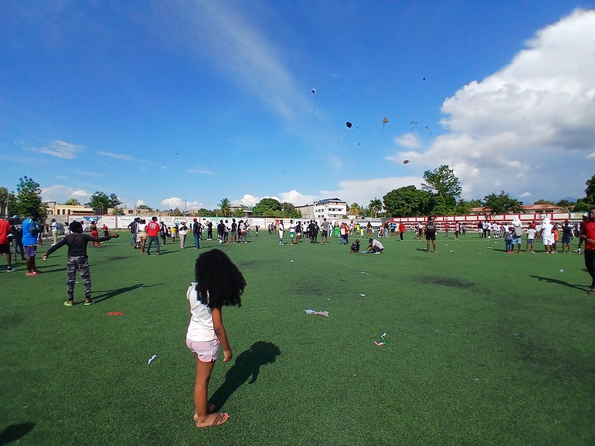 vpjeanclaudel's tweet image. #YogannApVole parc Gérard Christophe. #Tattoo est là 😍