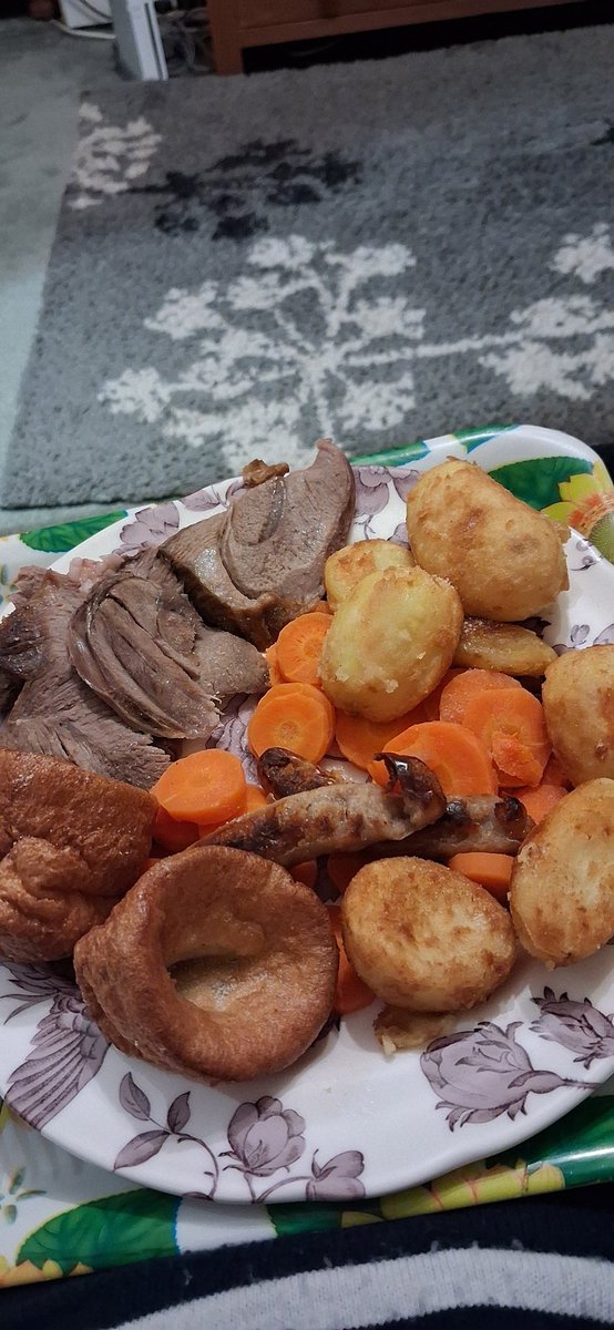 Reb (they/them) tweet media