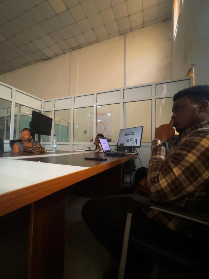 Mathias Gogo tweet media