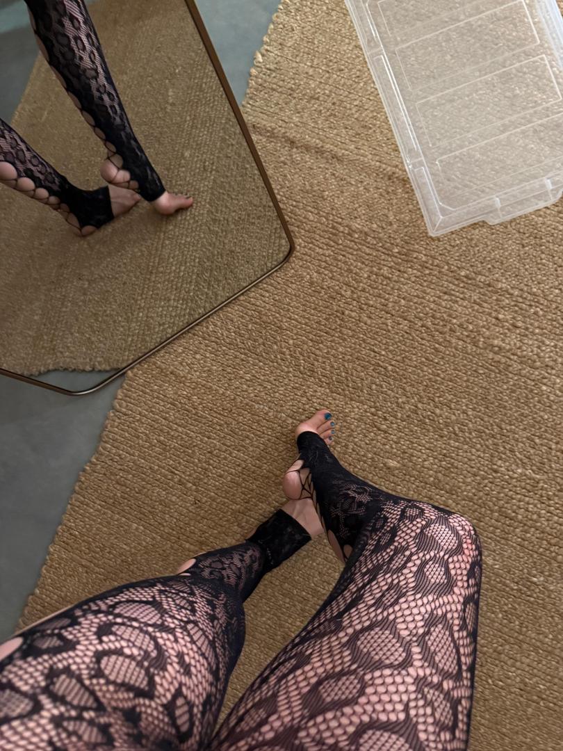 ggoth36's tweet photo. Y'all gotta be aware🥺🔞 I only meet up with my content buyers and it's cash meetup so you don't just come to my dm asking for cash meetups if you ain't buying my contents okay please y'all work on yourself okay but some contents hmu with your address and get my cash ready peace https://t.co/mpoExxusJ8